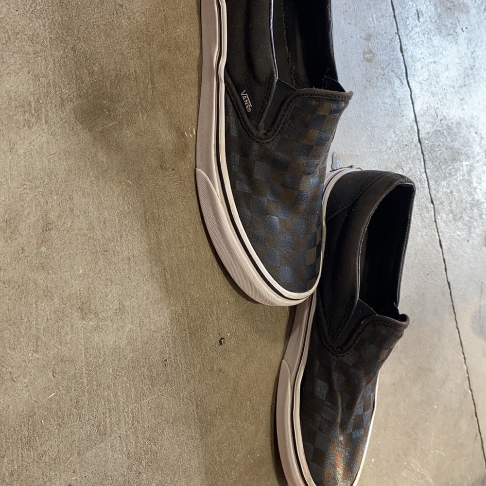 Vans - Picture 2 of 4